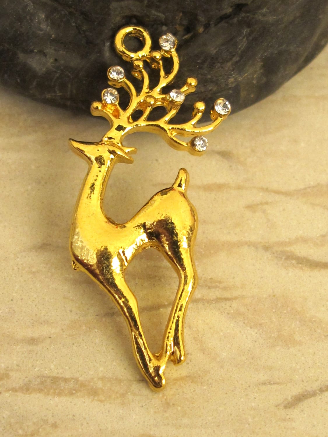 Gold finish deer charm pendant -1 piece - BD334