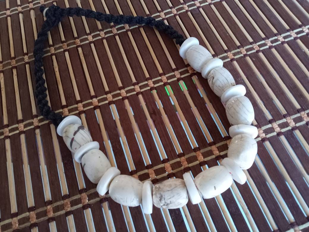 Nepal ethnic naga conch shell bead strand rustic beads barrel shape and disc shape nepalese tribal inlaid shell beads STR006T