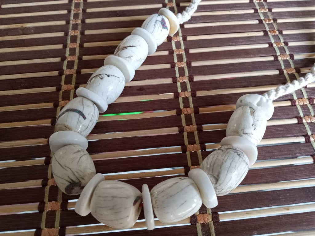 Nepal ethnic naga conch shell bead strand rustic beads barrel shape and disc shape nepalese tribal inlaid shell beads STR006U