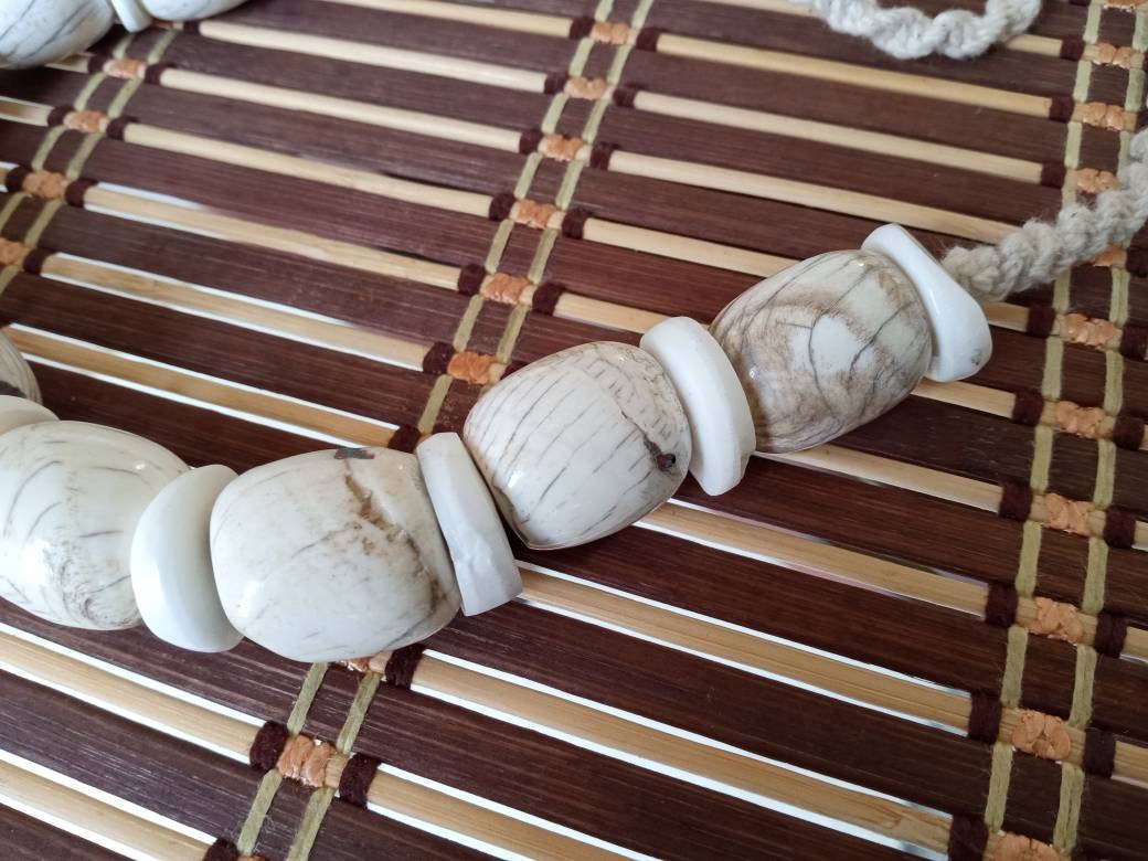 Nepal ethnic naga conch shell bead strand rustic beads barrel shape and disc shape nepalese tribal inlaid shell beads STR006W