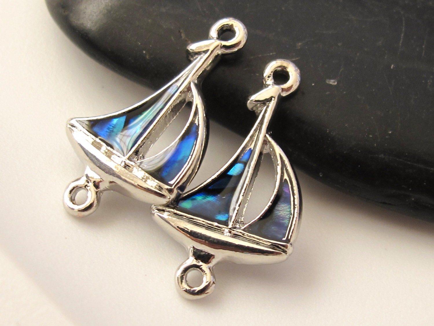 Elegant Paua Shell sailboat charm connectors - 2 pieces - BD359