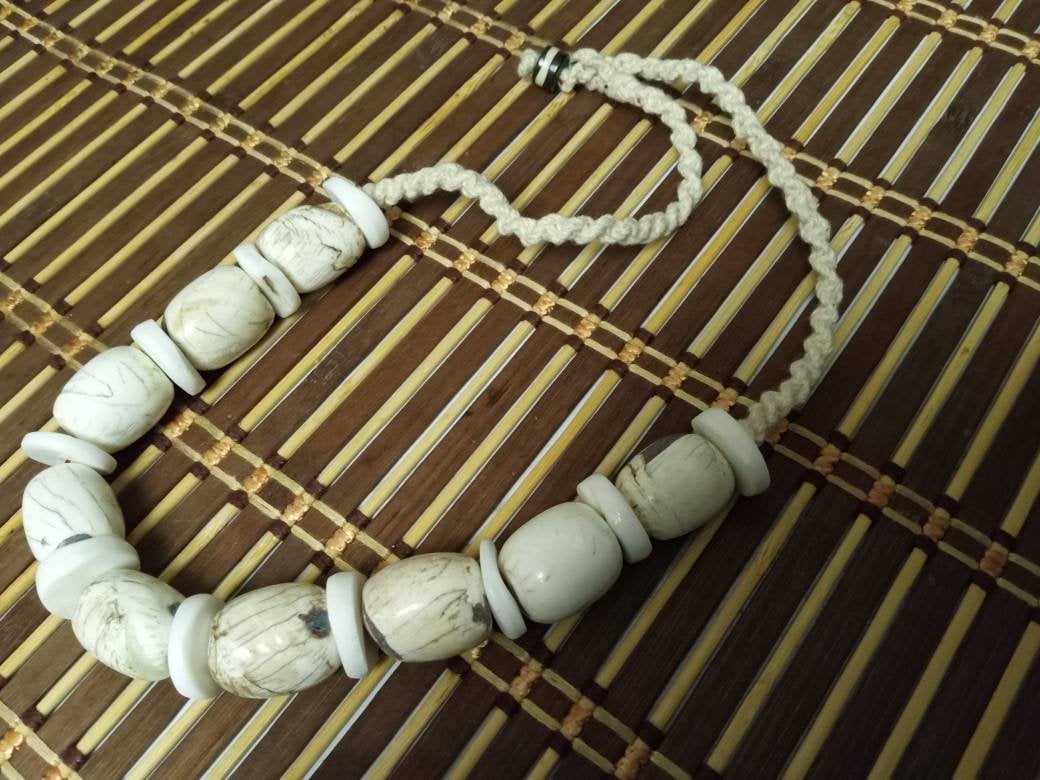 Nepal ethnic naga conch shell bead strand rustic beads barrel shape and disc shape nepalese tribal inlaid shell beads STR006S