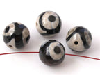 4 Beads - Faceted Tibetan agate etched circles eye dzi design beads 10 mm - GM161