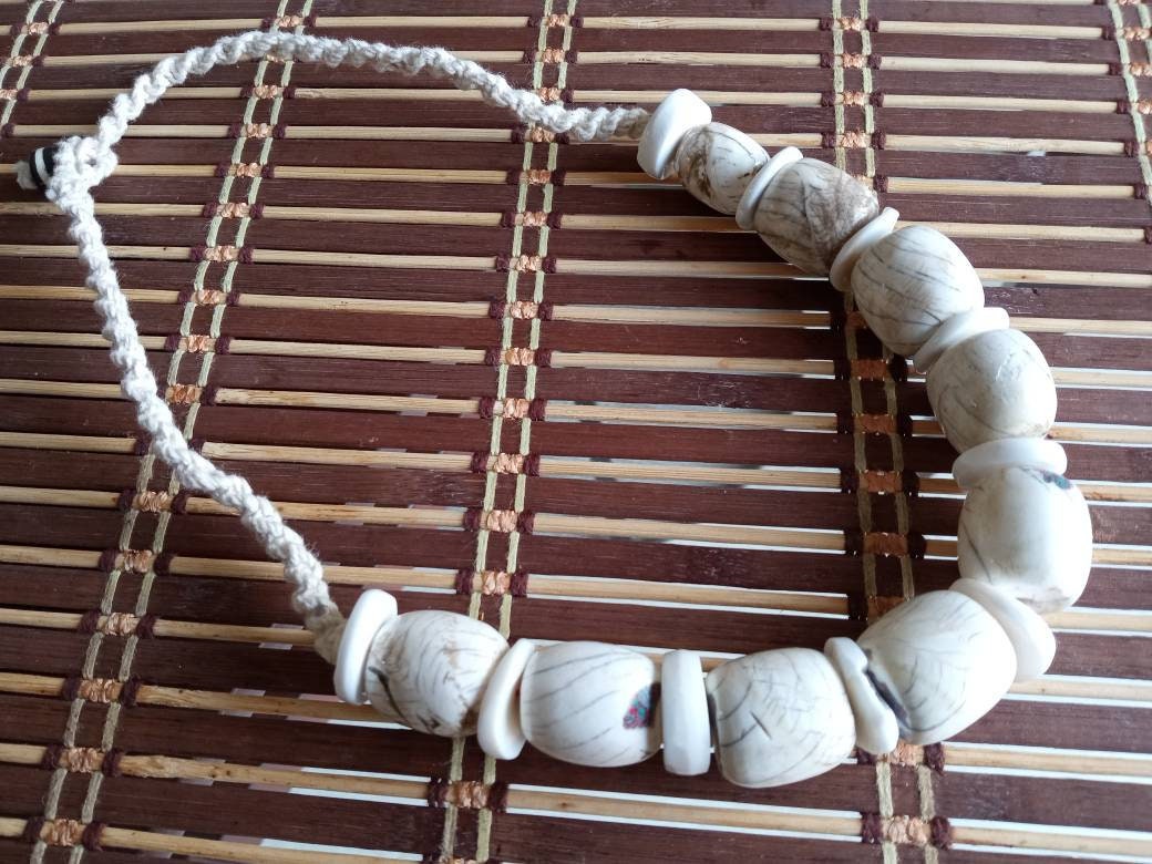 Nepal ethnic naga conch shell bead strand rustic beads barrel shape and disc shape nepalese tribal inlaid shell beads STR006V