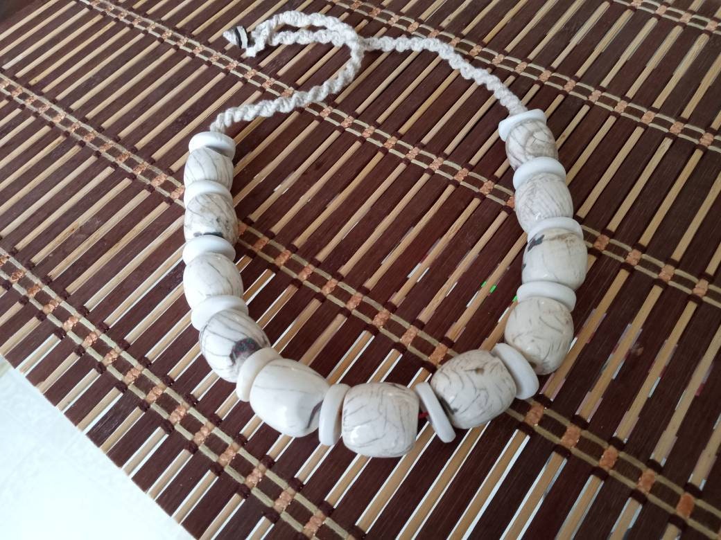 Nepal ethnic naga conch shell bead strand rustic beads barrel shape and disc shape nepalese tribal inlaid shell beads STR006W