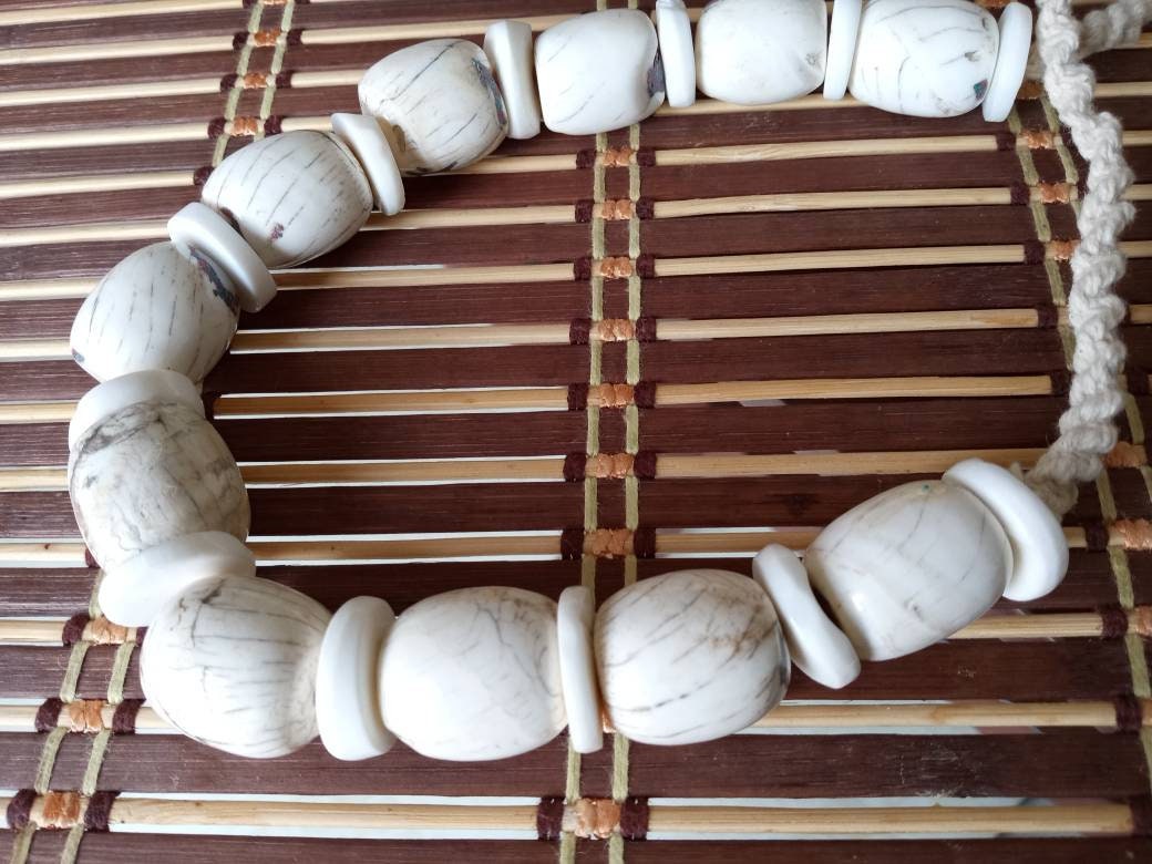 Nepal ethnic naga conch shell bead strand rustic beads barrel shape and disc shape nepalese tribal inlaid shell beads STR006AC