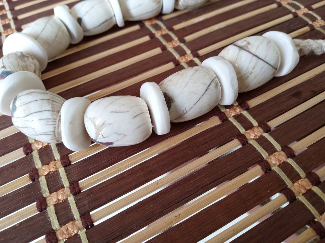 Nepal ethnic naga conch shell bead strand rustic beads barrel shape and disc shape nepalese tribal inlaid shell beads STR006AD