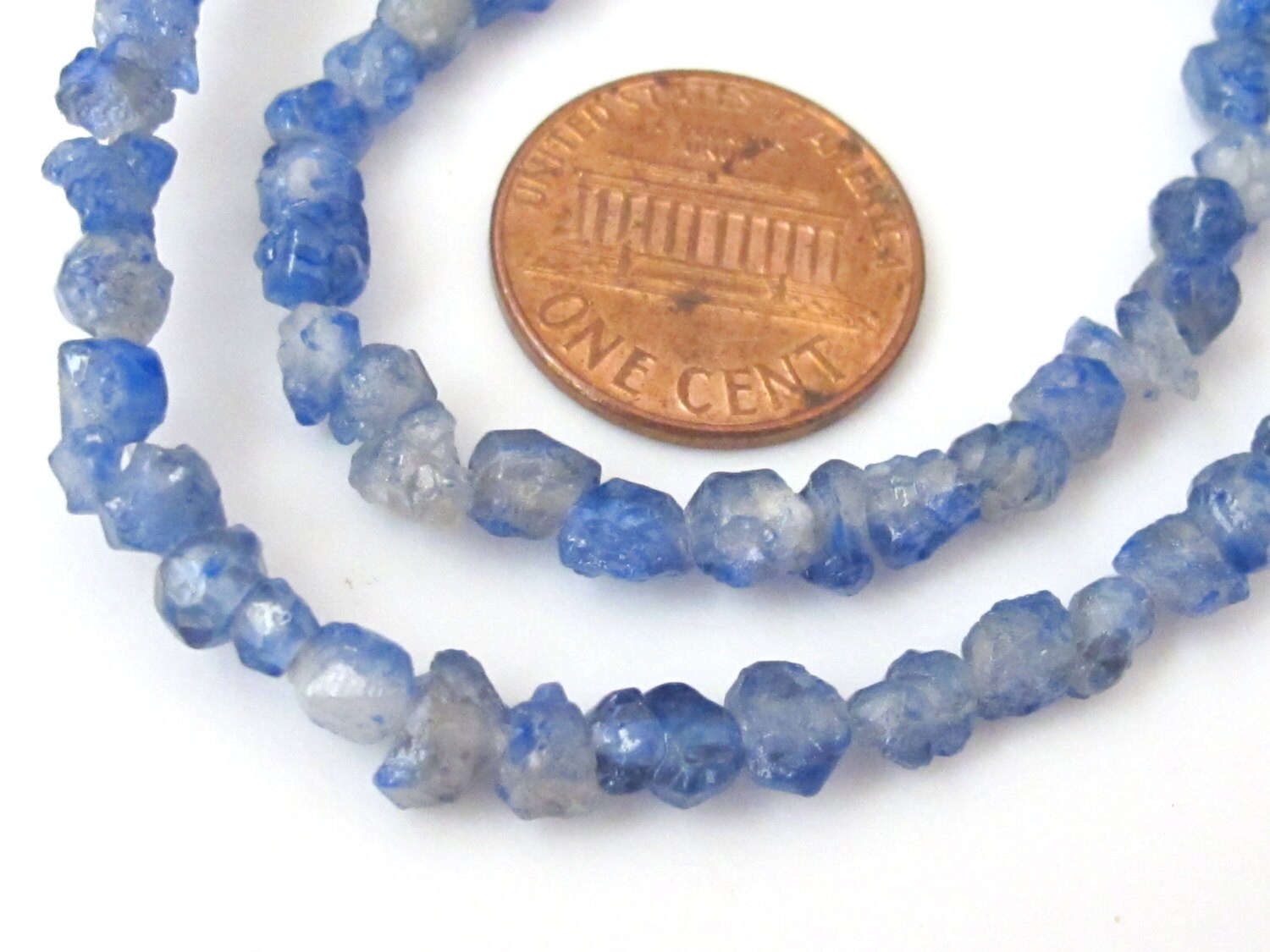 Rough natural Kyanite nugget beads - 10 pieces - GM164