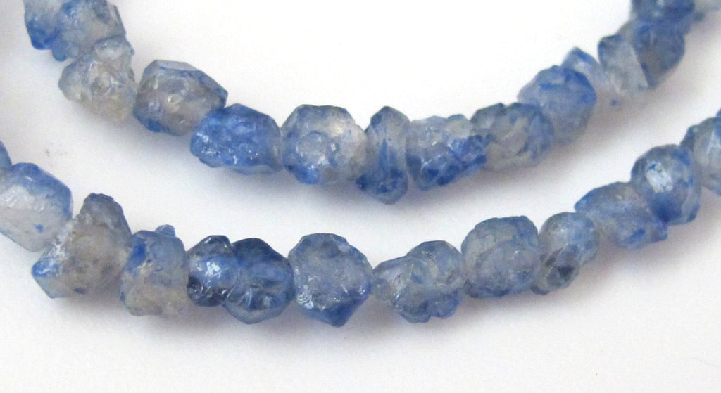 Rough natural Kyanite nugget beads - 10 pieces - GM164