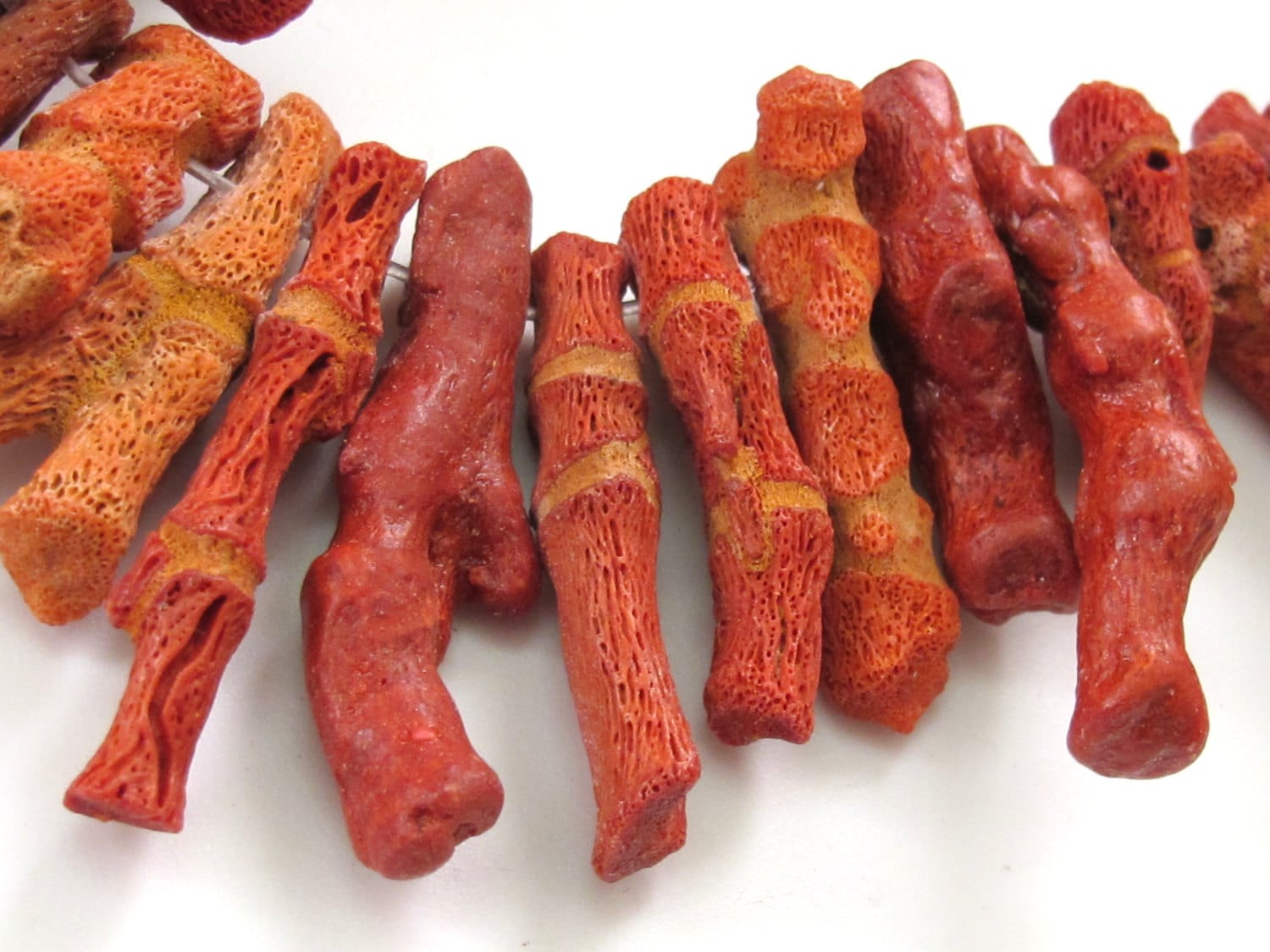 8 Beads - Varying length and shape branch coral stick beads dyed red salmon color - 8 pieces - GM185