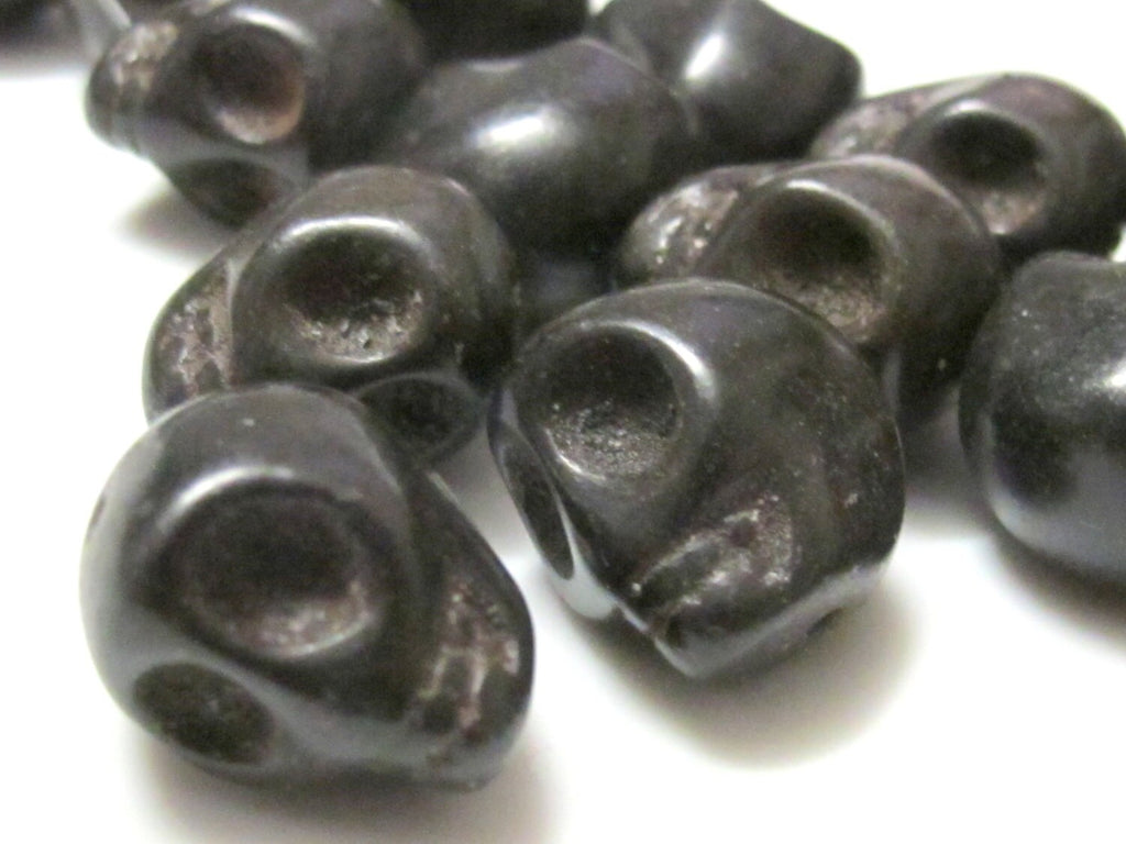 17 mm Black color skull beads - 2 pieces - GM196