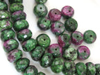 8 Beads - Ruby Zoisite faceted gemstone rondelle beads 10 mm - GM203