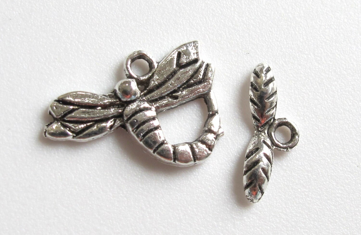 2 clasps - Dragonfly toggle clasp - BD370