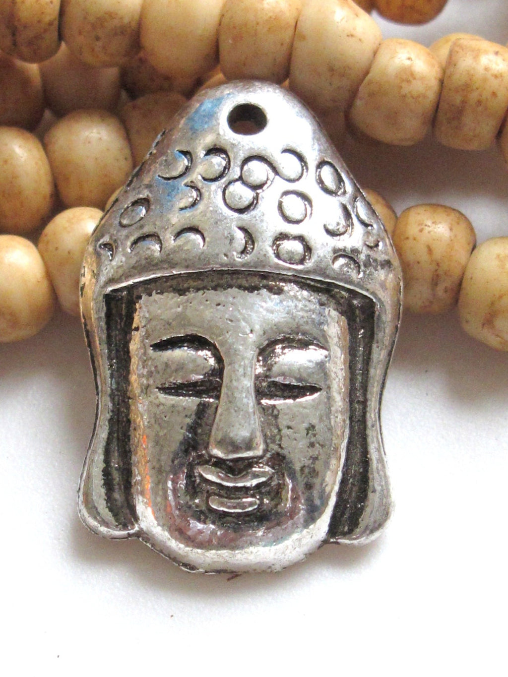 Tibetan Buddha face pendant bead - 1 piece - BD371