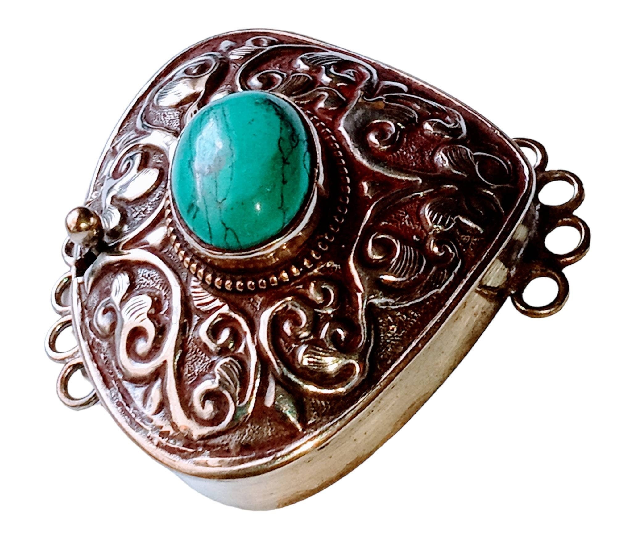 1 clasp - Large ethnic Tibetan silver turquoise gemstone inlaid statement clasp pendant from Nepal - LN032B
