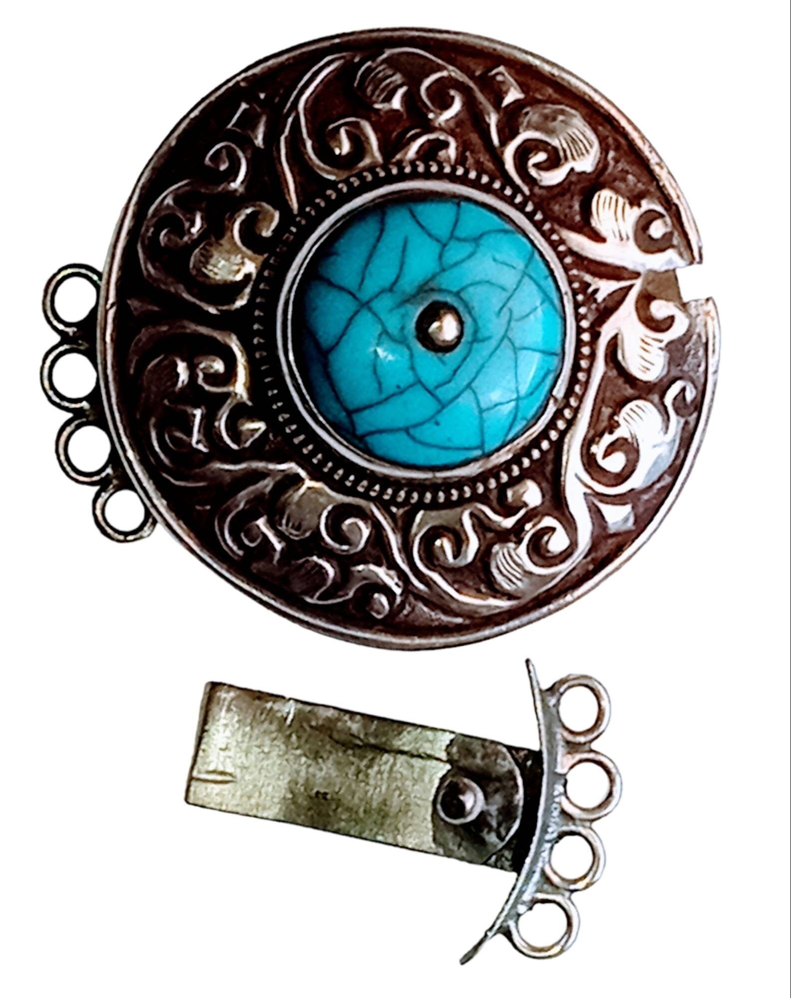 1 clasp - Large ethnic Tibetan silver turquoise gemstone inlaid statement clasp pendant from Nepal - LN032C