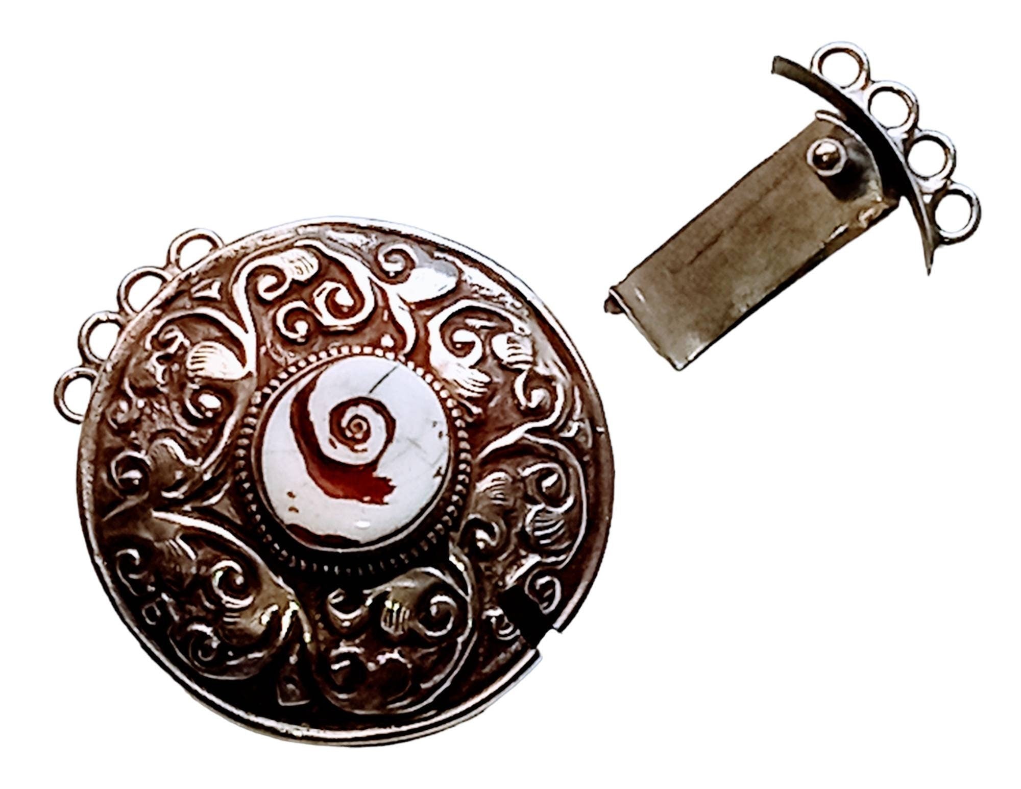 1 clasp - Large ethnic Tibetan silver shell inlaid statement clasp pendant from Nepal - LN033