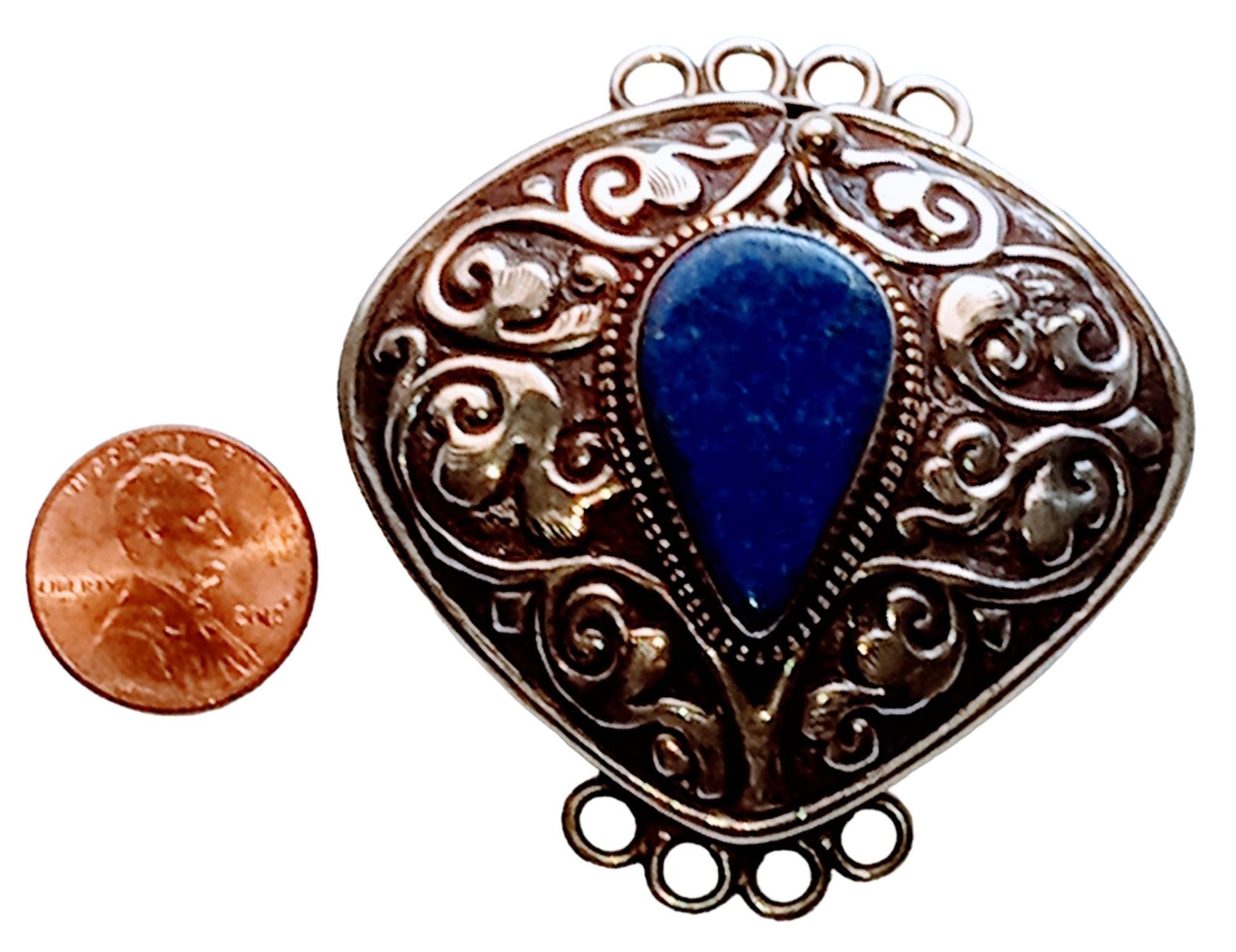 1 clasp - Large ethnic Tibetan silver Lapis inlaid statement clasp pendant from Nepal - LN033D