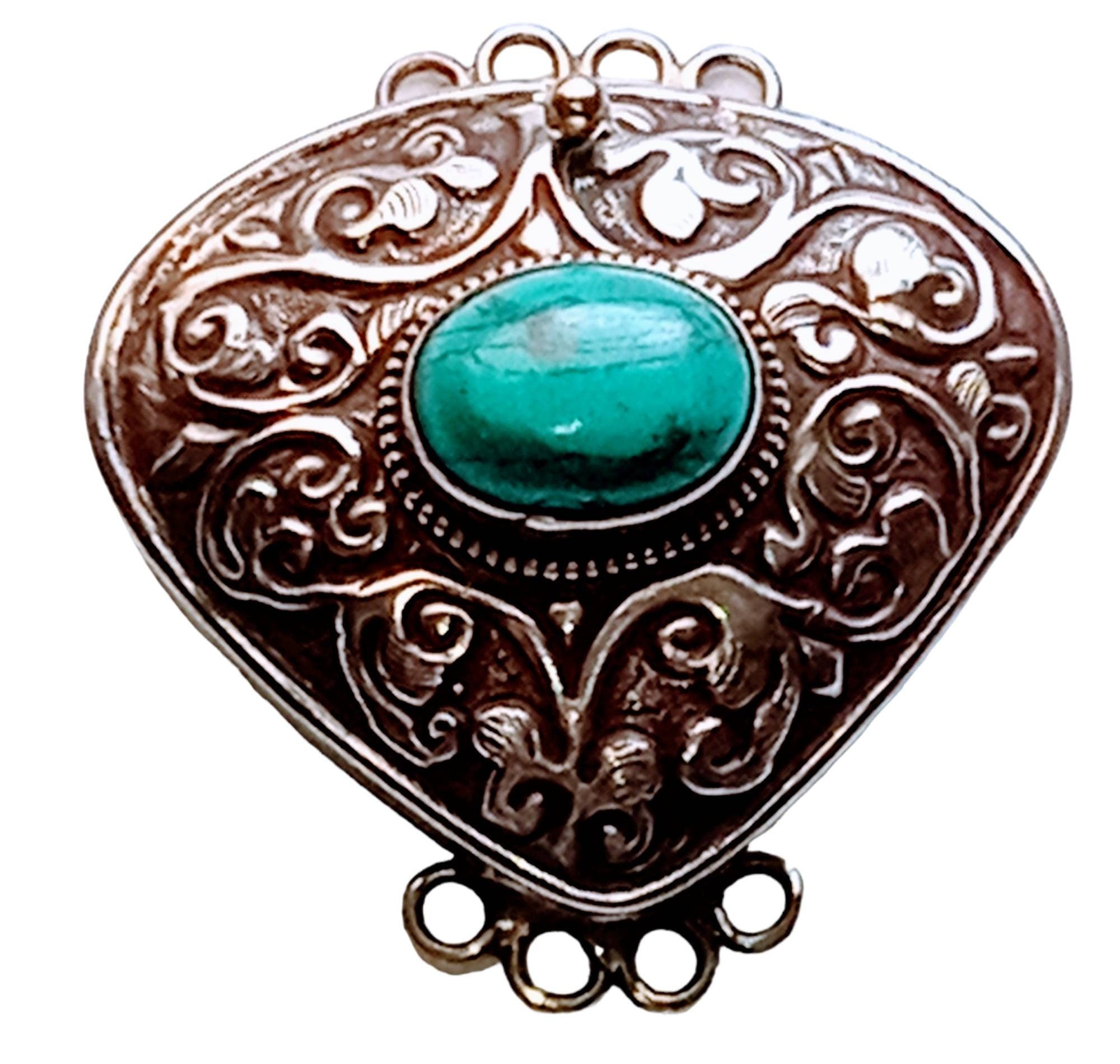 1 clasp - Large ethnic Tibetan silver turquoise gemstone inlaid statement clasp pendant from Nepal - LN032B