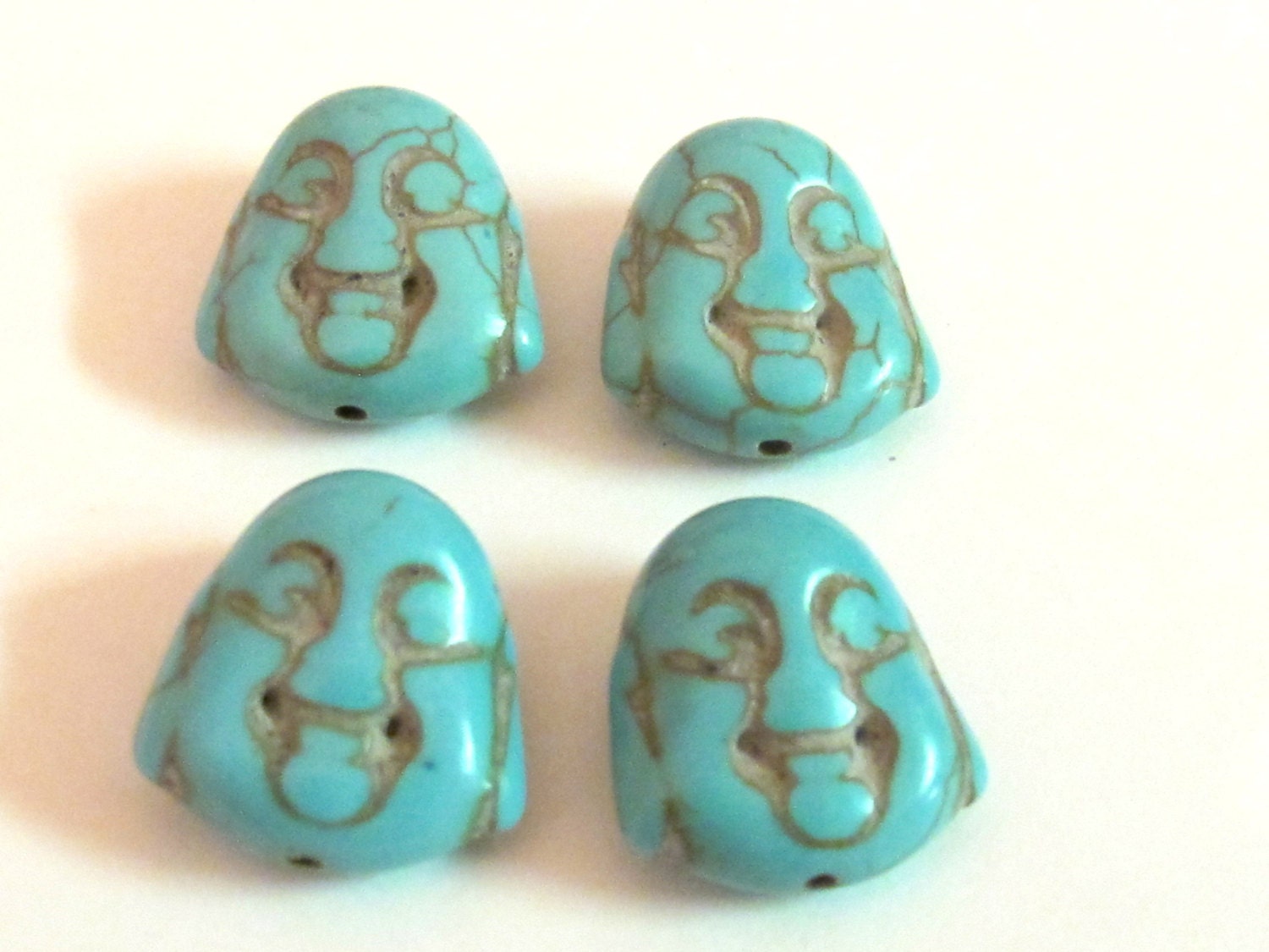 Turquoise howlite happy Buddha face focal pendant beads - 4 beads - BD401