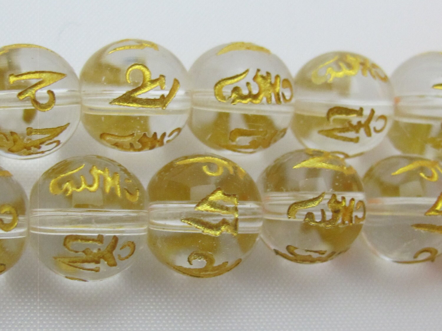 8 Beads-Tibetan om mantra etched clear quartz beads 10 mm - GM231s