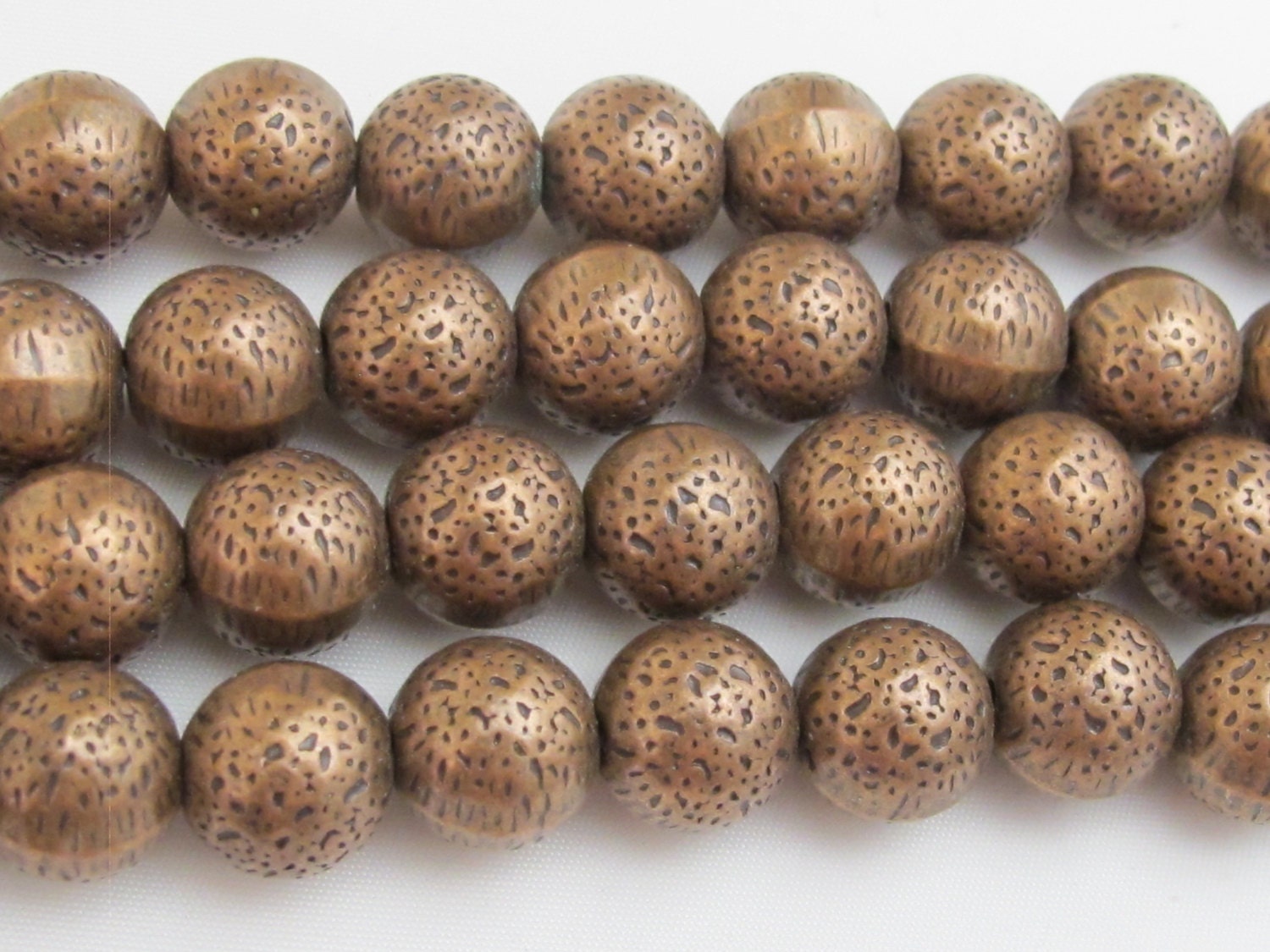 2 beads -Copper tone metal beads 12 mm -- BD405
