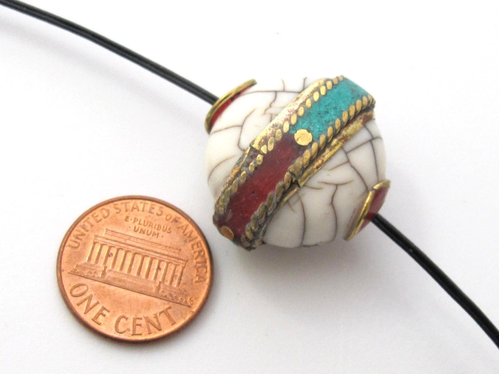 Tibetan White crackle resin bead with turquoise and inlay - 1 bead - BD423