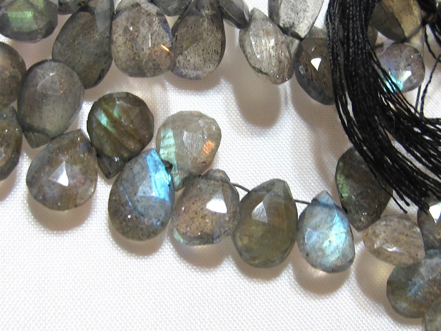 Beautiful lusterous Labradorite faceted gemstone drop beads - 4 beads - GM237