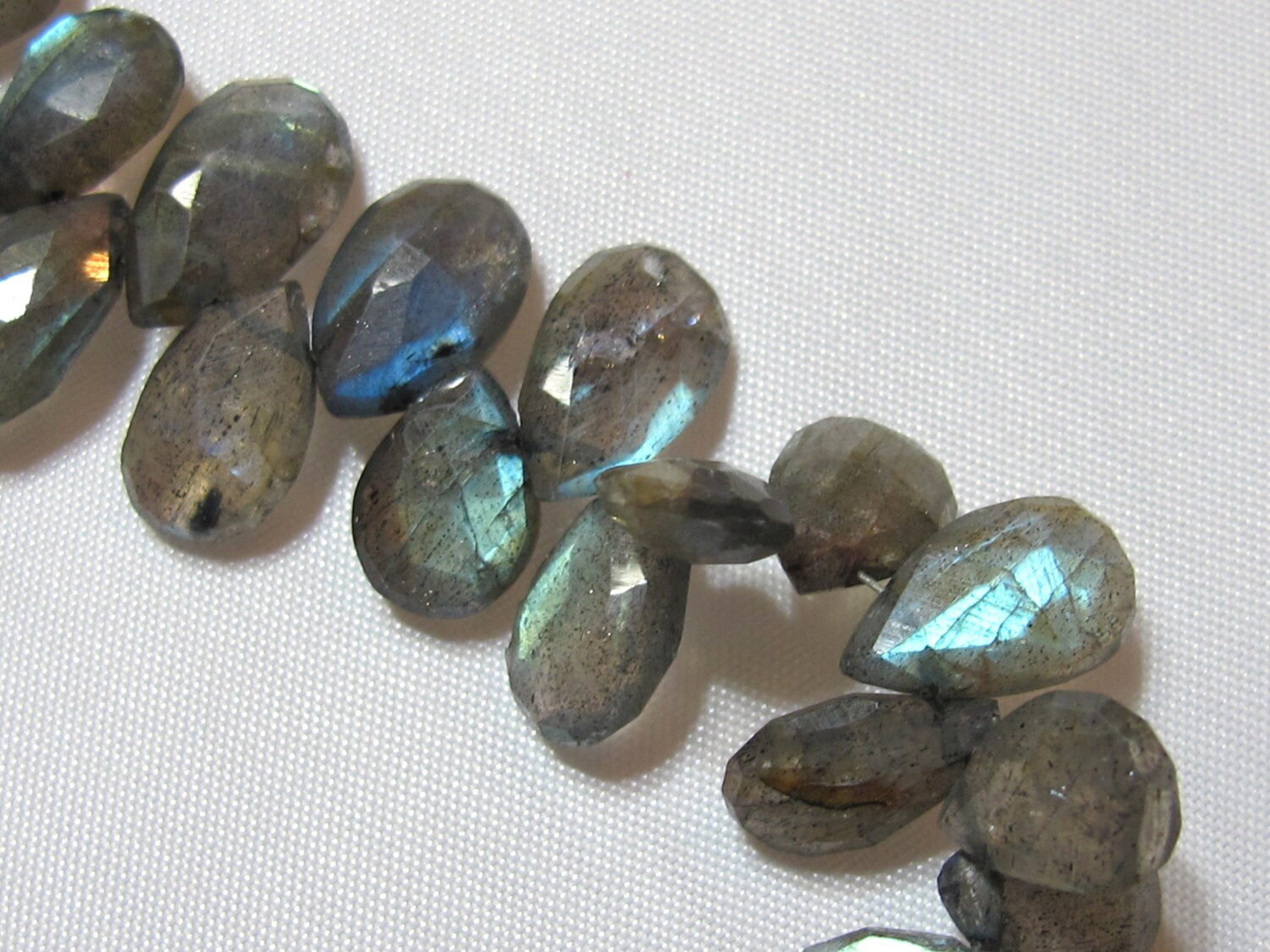 Beautiful lusterous Labradorite faceted gemstone drop beads - 4 beads - GM237