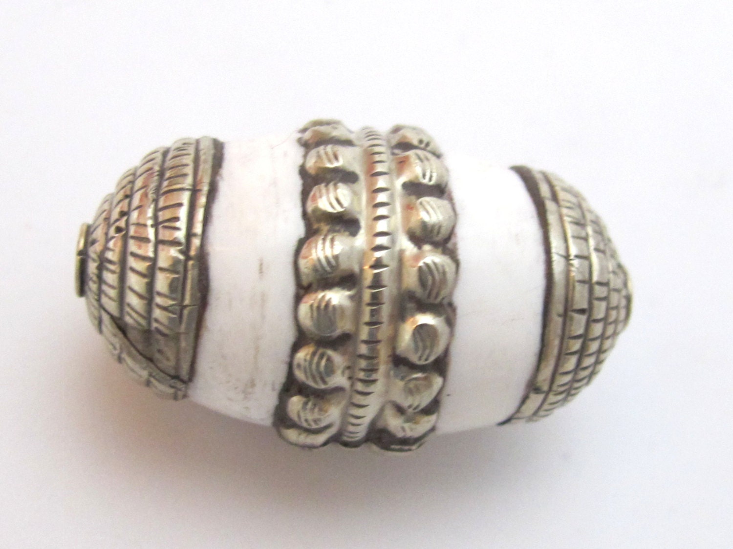 2 beads- Large Thick Tibetan Nepal Tribal naga conch shell silver color capped focal beads - CH033