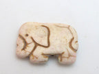 Cream Pinkish color howlite elephant shape bead pendant - 1 bead - GM242F