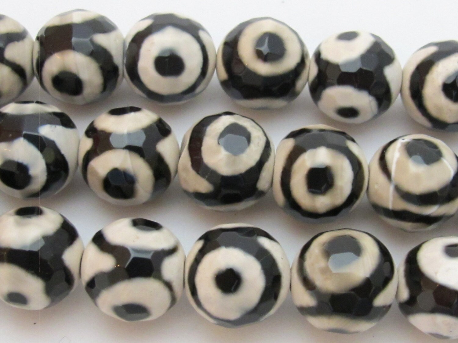 Large Facet cut Tibetan agate dzi eye beads- 10 beads- 14 mm - GM239