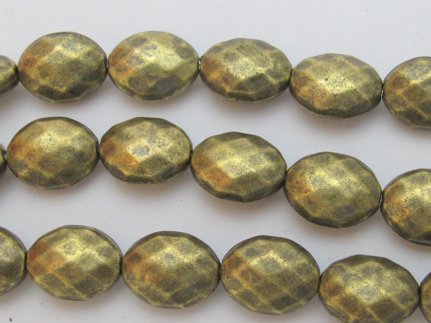Faceted Brass tone metal beads - 10 beads - BD432