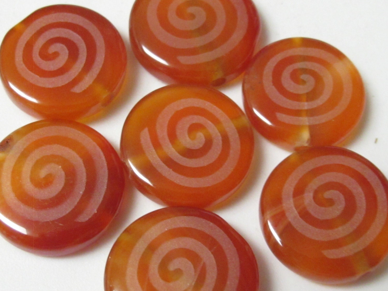 Etched Spiral design agate carnelian gemstone beads - 4 beads - GM247