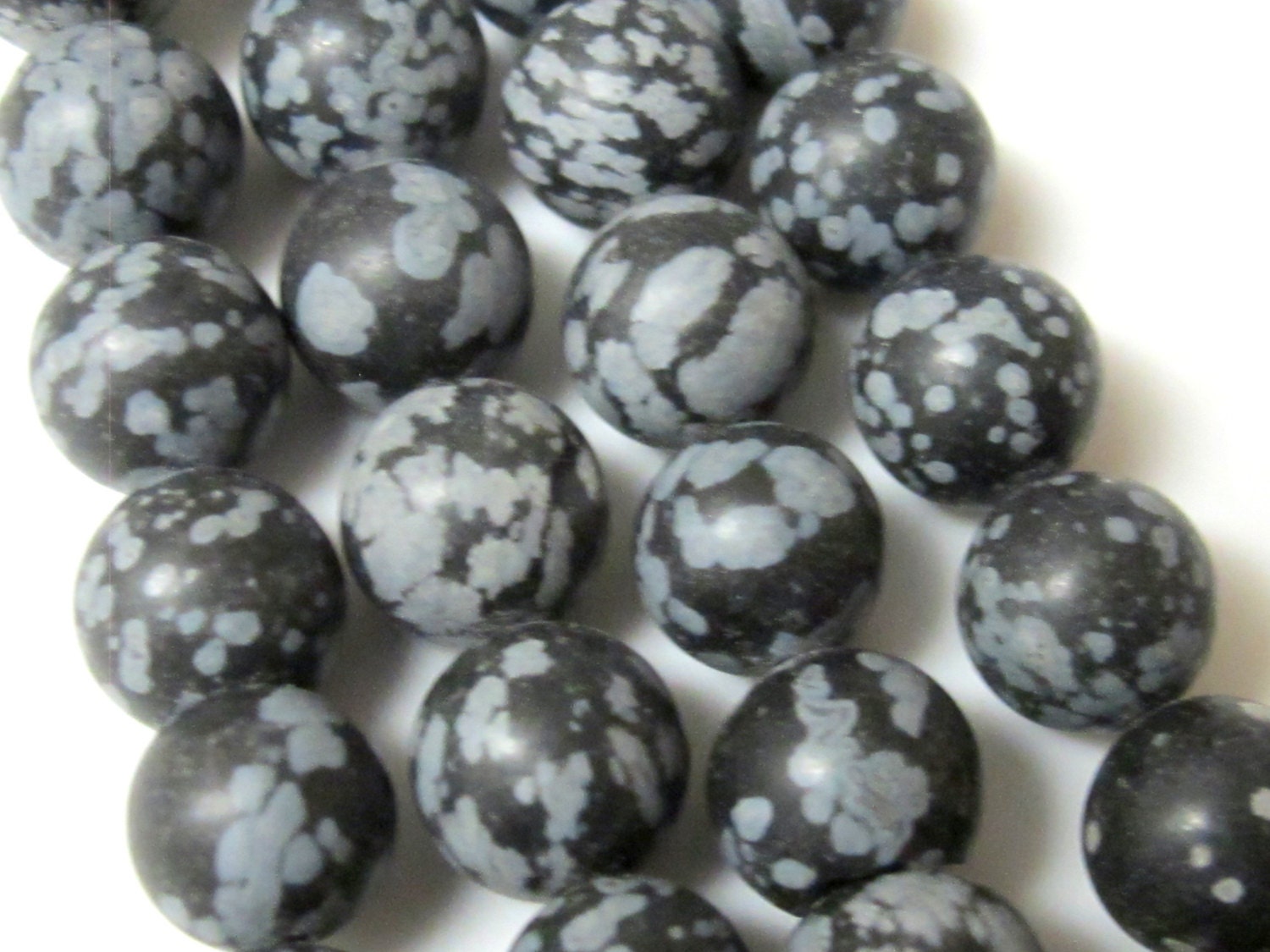 10 mm size black white spotted Jasper gemstone beads - 10 beads - GM251