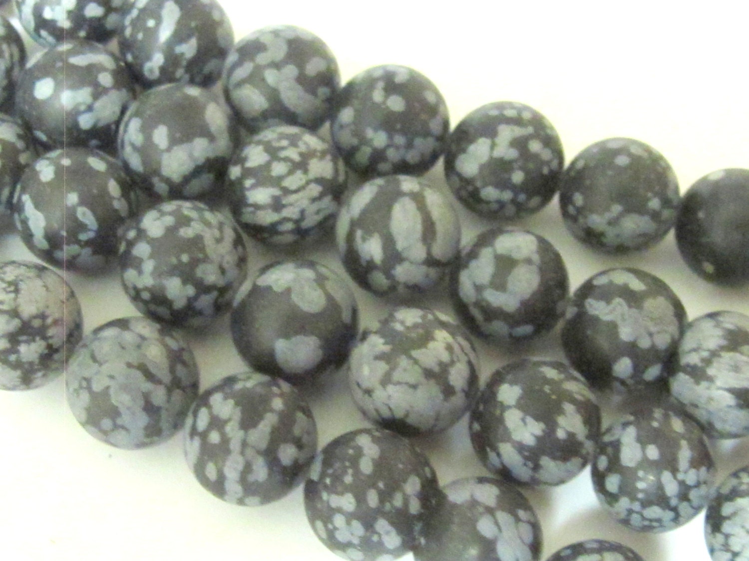 10 mm size black white spotted Jasper gemstone beads - 10 beads - GM251