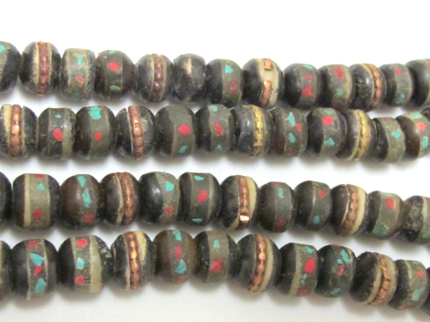 20 BEADS - Tibetan recycled cattle bone beads with turquoise brass copper inlay 8 mm - ML010