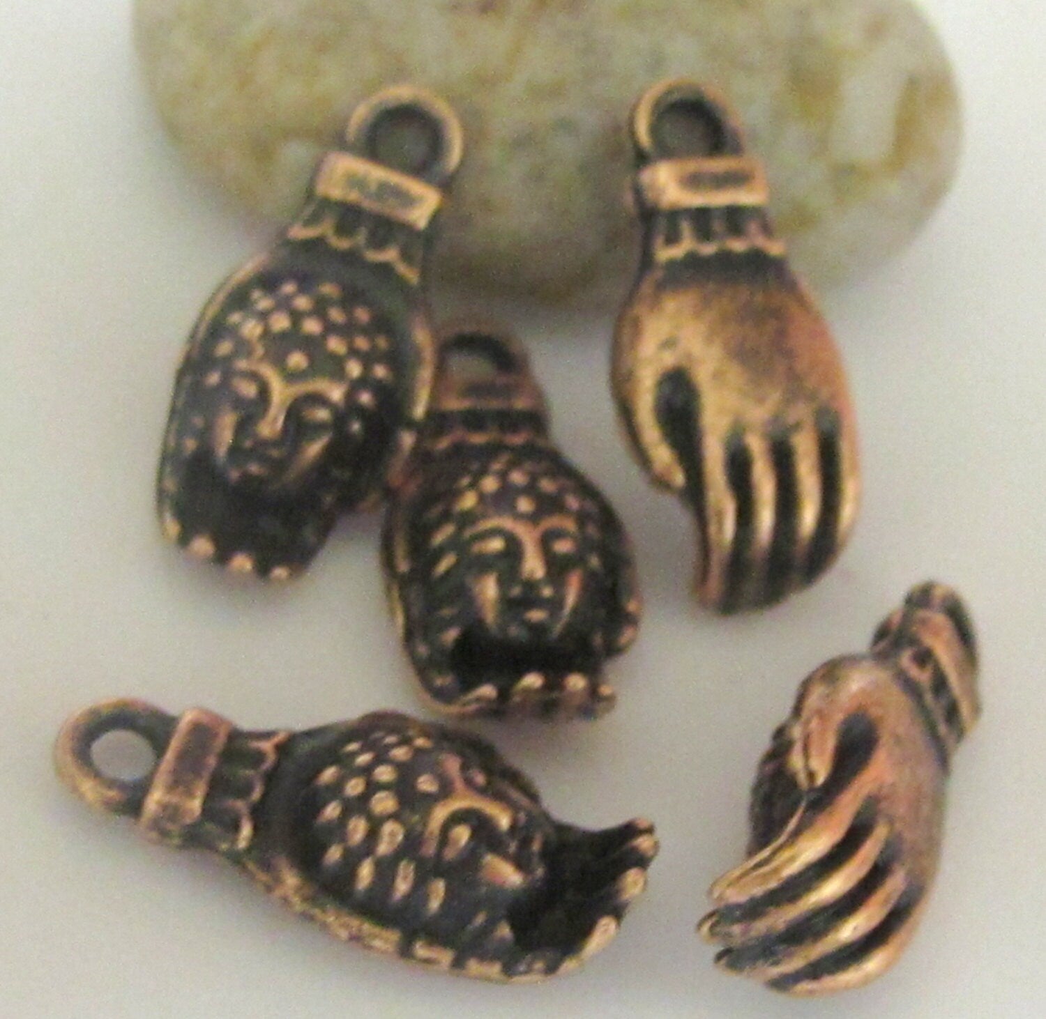 10 charms - Buddha hand rustic copper tone mala making charms - BD443