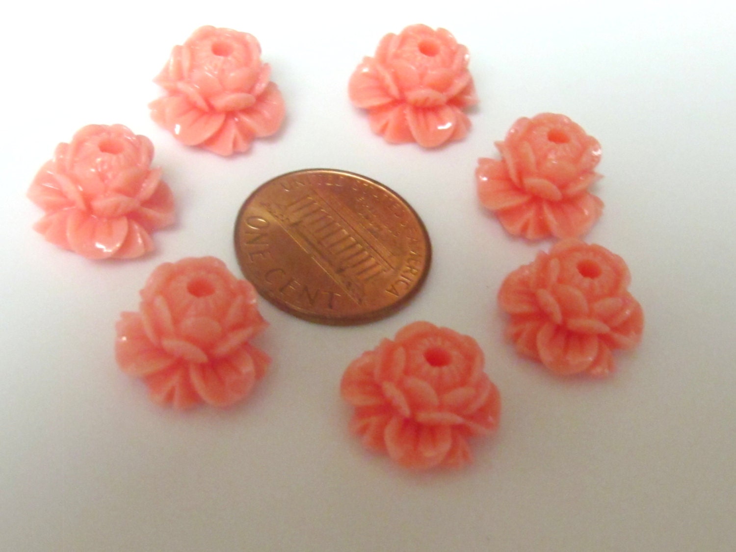 Pink lotus resin beads - 2 beads - BD446A