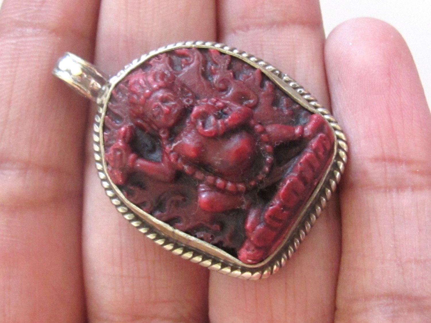 Tibetan red Vajrapani boddhisattva pendant from Nepal - PM162C