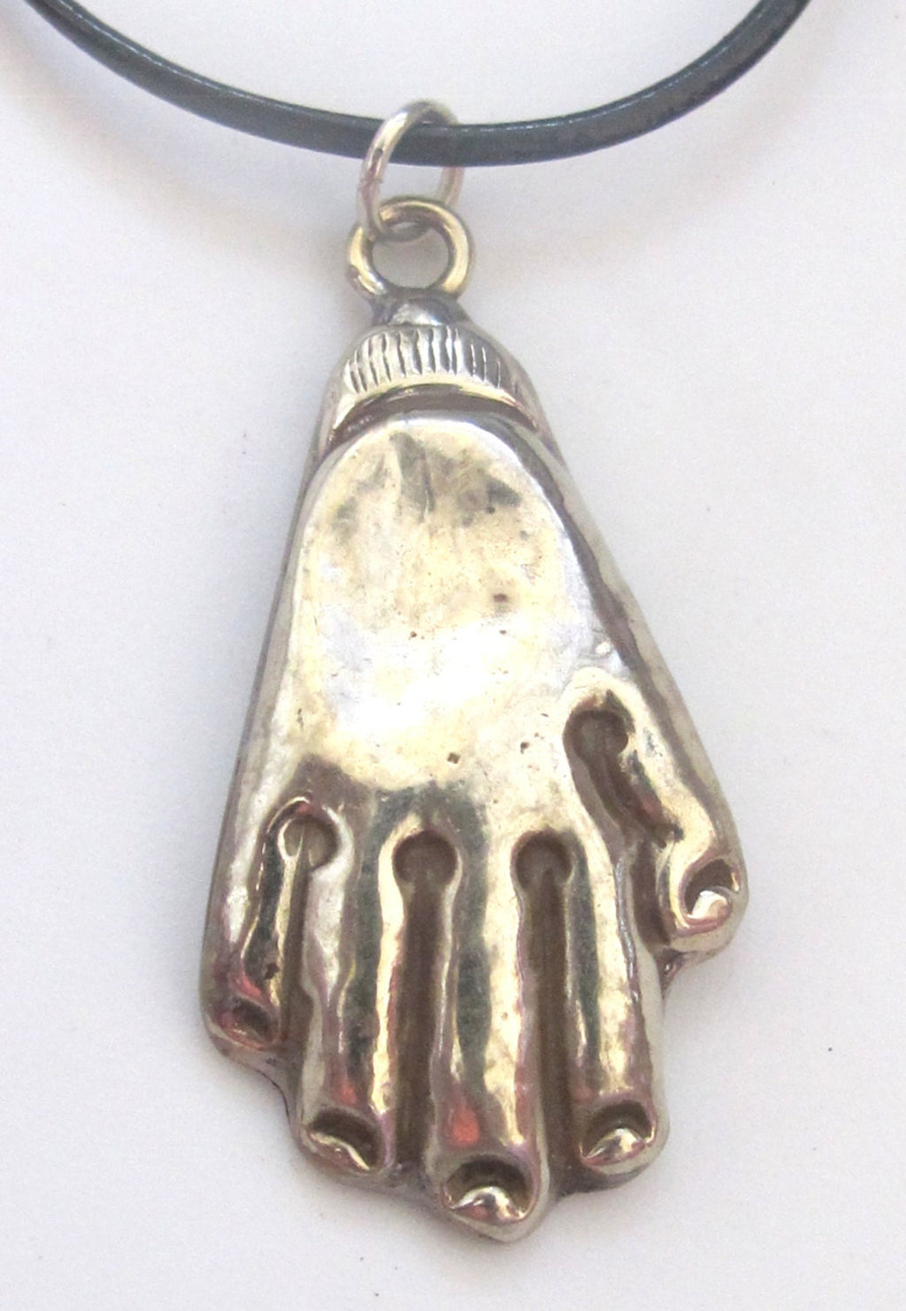 Buddha hand pendant from Nepal - PM170