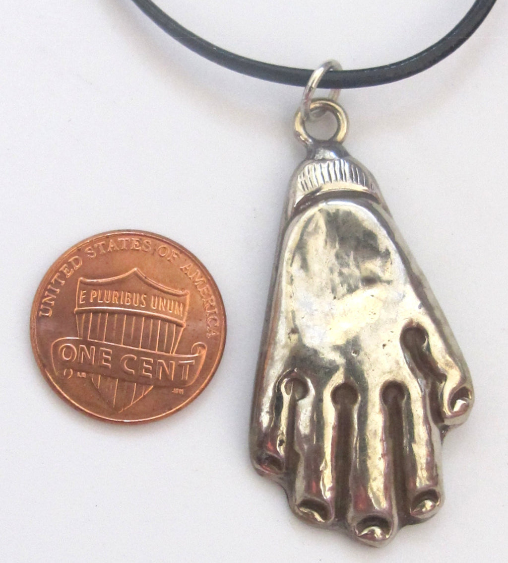 Buddha hand pendant from Nepal - PM170