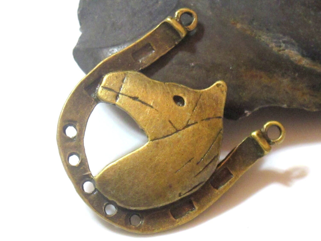 Horse shoe shape metal charm pendant - 4 pieces - BD463C