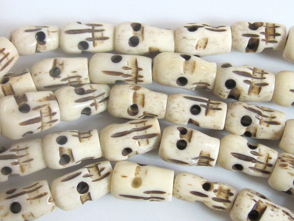 10 Beads - Tibetan skull shape cattle recycled cattle bone beads supply - ML017C