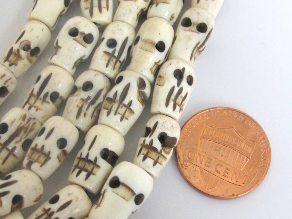 10 Beads - Tibetan skull shape cattle recycled cattle bone beads supply - ML017C