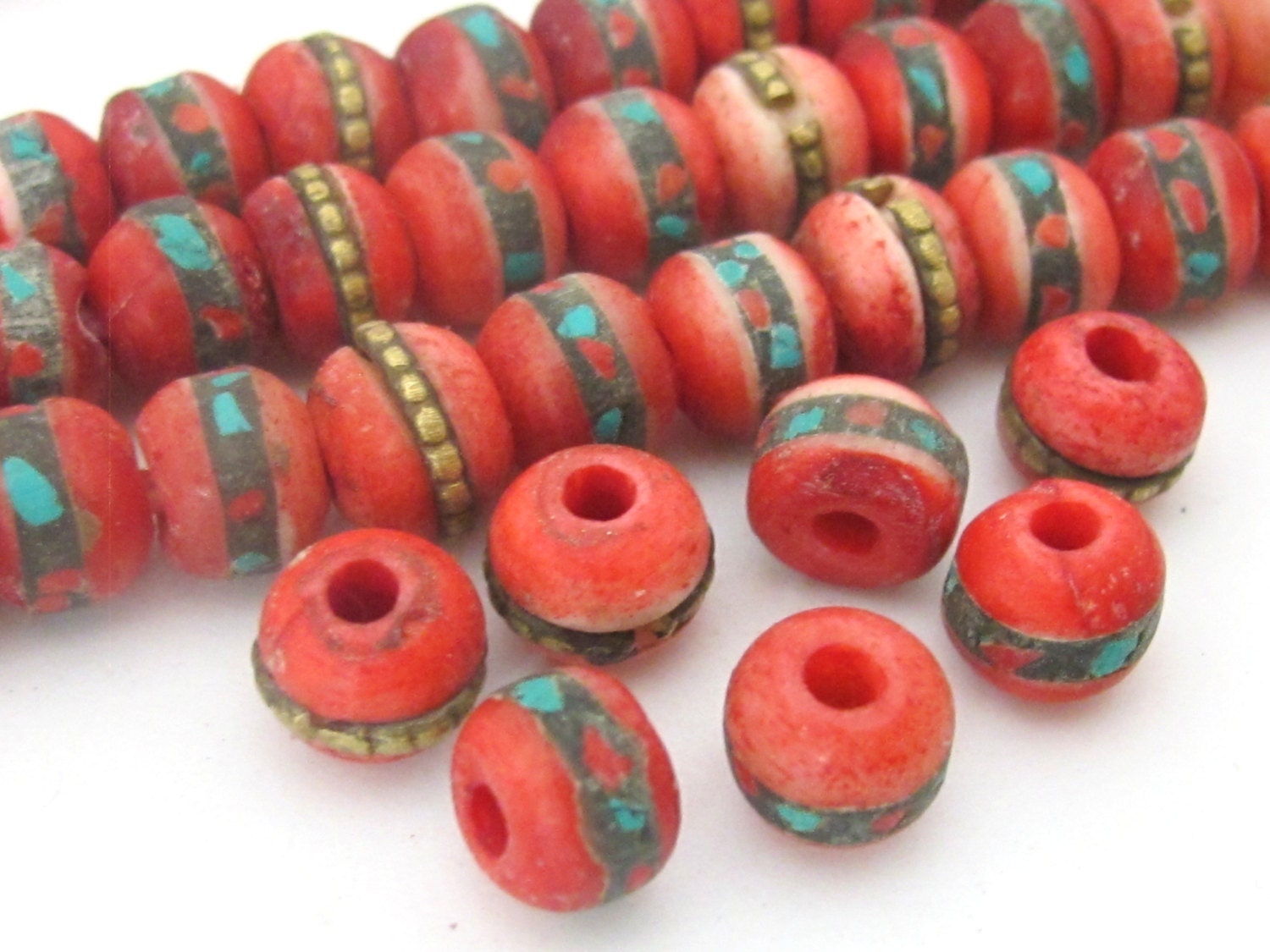 10 Beads-Rondelle shape ethnic Tibetan dyed red bone beads with turquoise coral inlay 8 mm - NB109