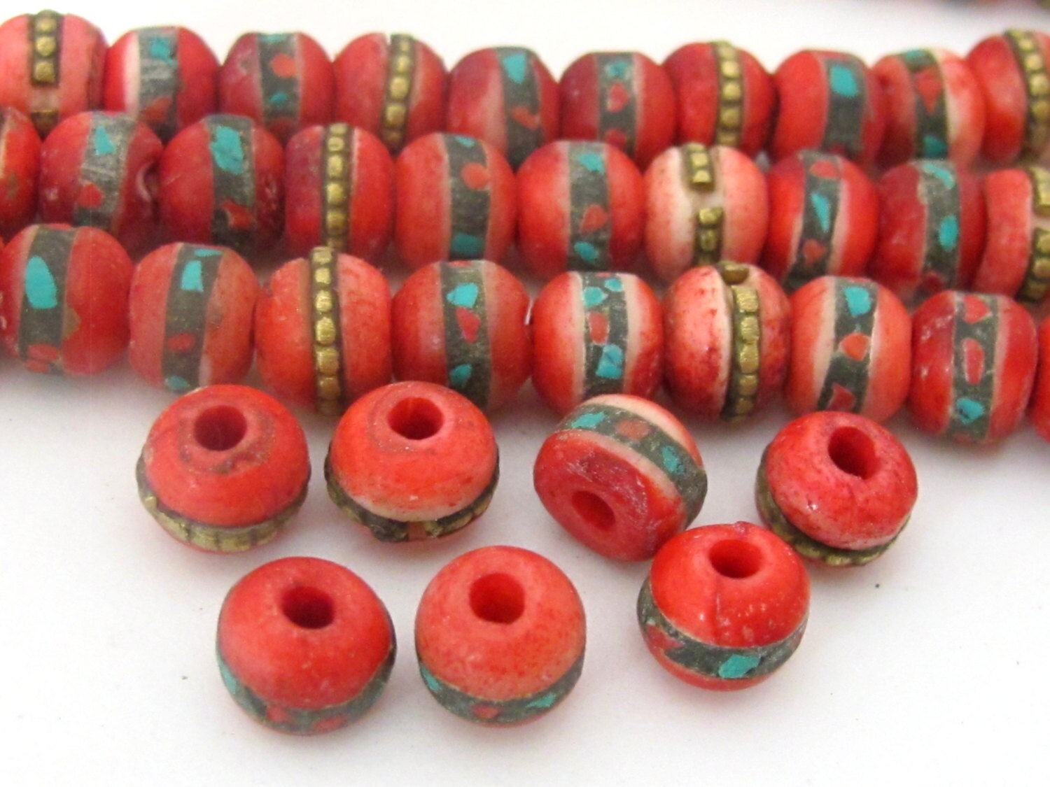 10 Beads-Rondelle shape ethnic Tibetan dyed red bone beads with turquoise coral inlay 8 mm - NB109