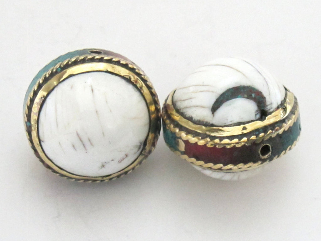 1 BEAD - Oval saucer shape ethnic naga conch shell bead in brass band with turquoise coral inlay - CH039