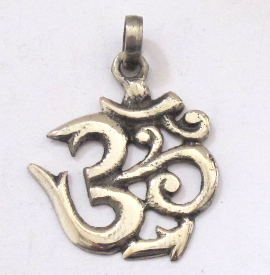 Meditation yoga Sanskrit Om pendant from Nepal - CP031C