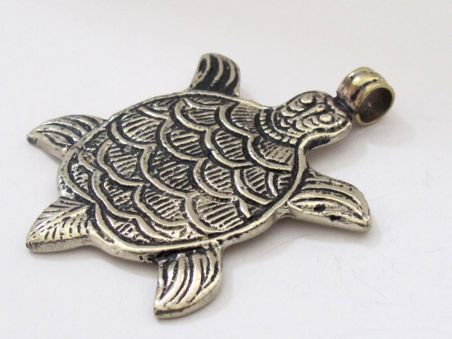 Gorgeous Large size Tibetan antiqued silver finish Turtle pendant Nepal - PM190